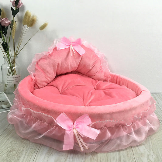 Princess Style Pet Bed – Soft & Dreamy