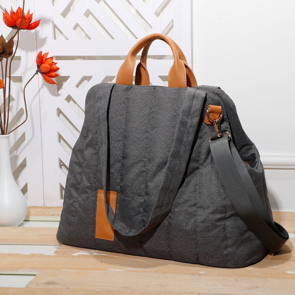 Waterproof Pet Carrier Bag – Stylish Travel & Large Capacity
